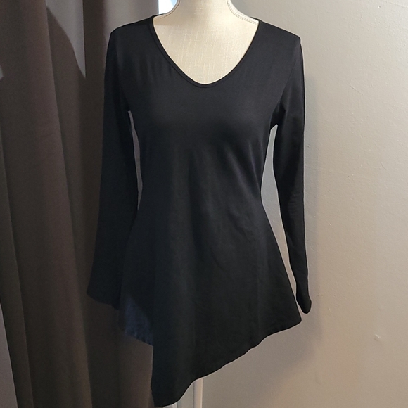 Bundle of Two Long-Sleeve Tunic Tops - Picture 2 of 10
